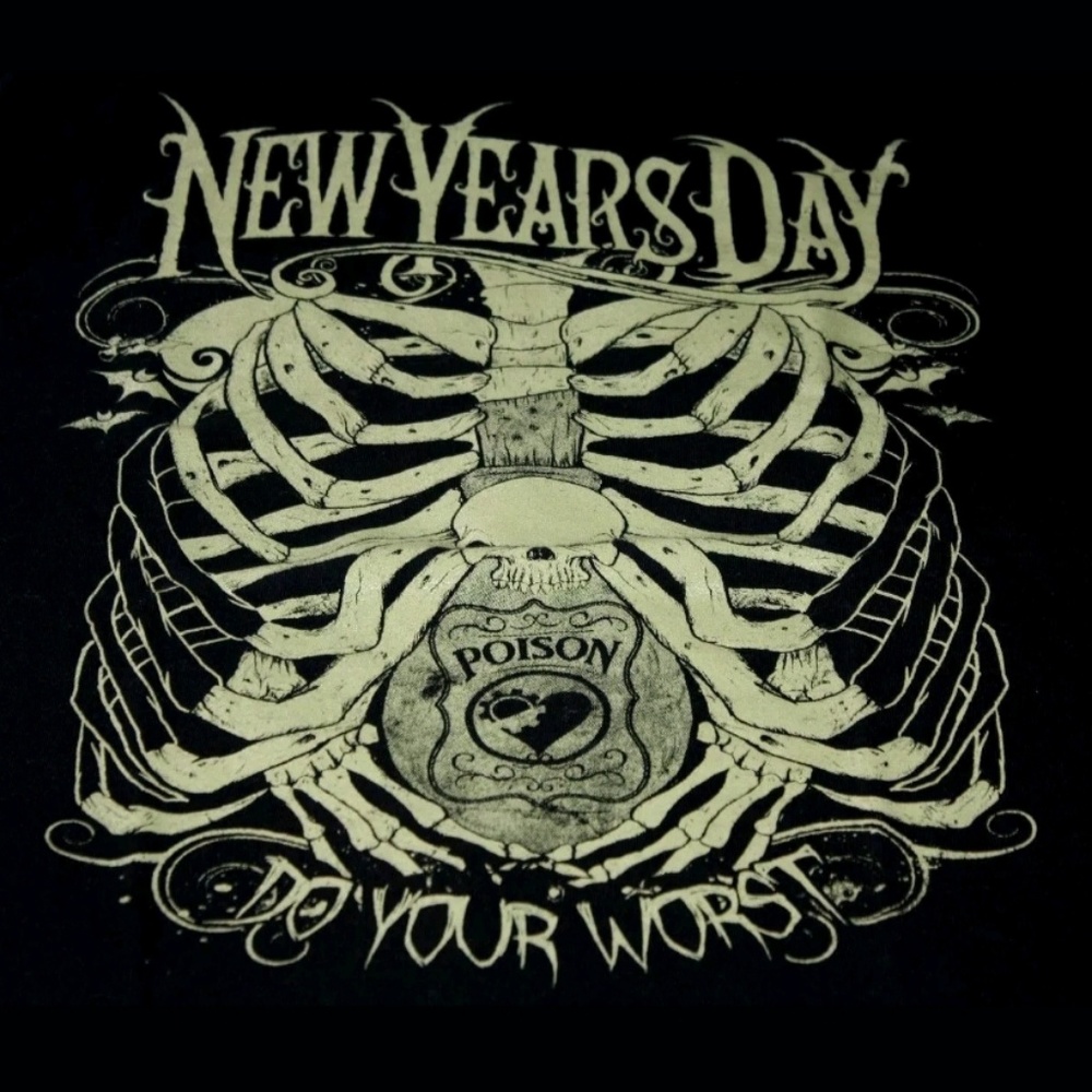 New Years Day Shirt & Hoodie L In This Moment